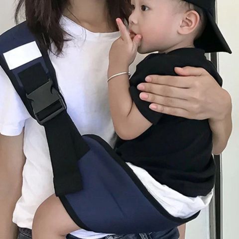 je-porte-mon-bébé-bleu-marin