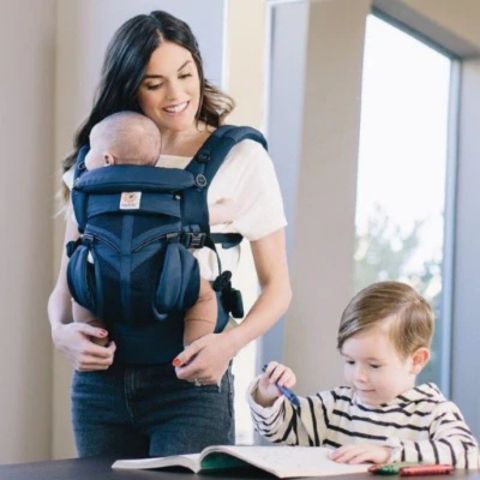 porte-bébé-physiologique-confortable